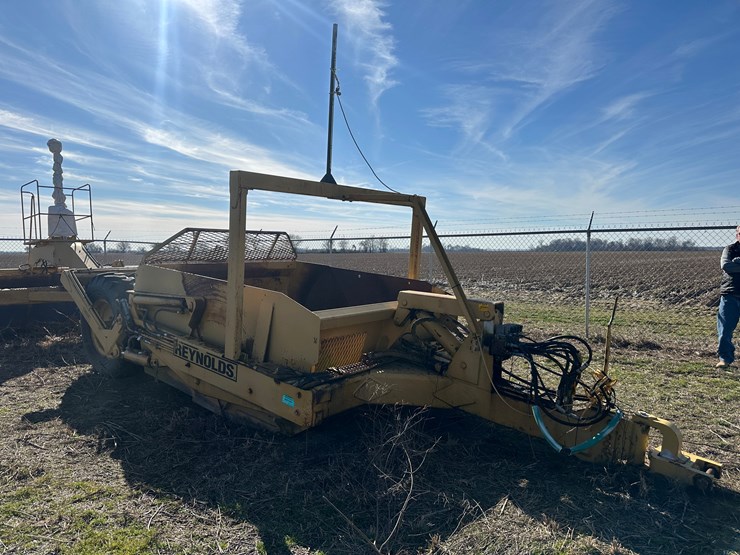 1999-reynolds-10c-image-2