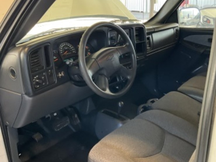 2006-chevrolet-silverado-1500-image-22