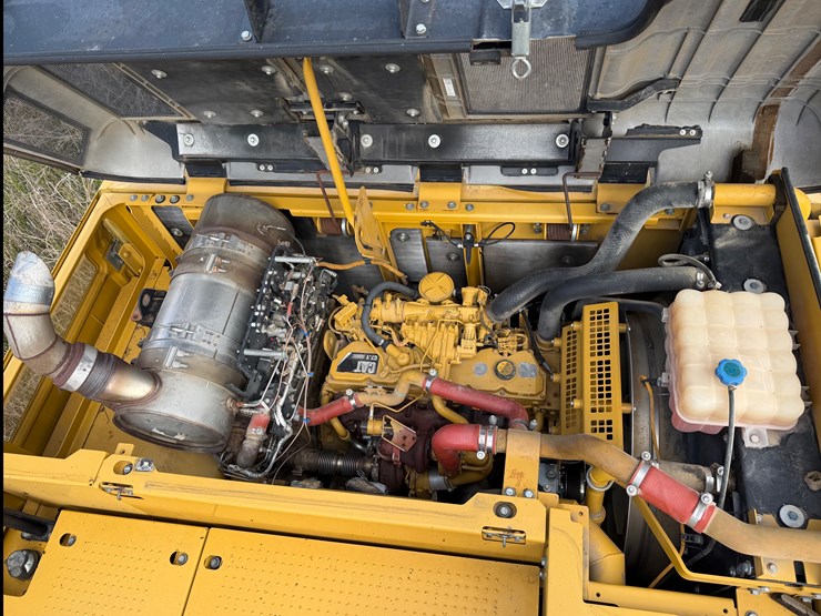 caterpillar-329e-image-13