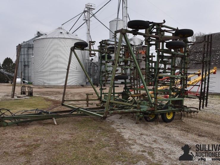 john-deere-1050-image-9