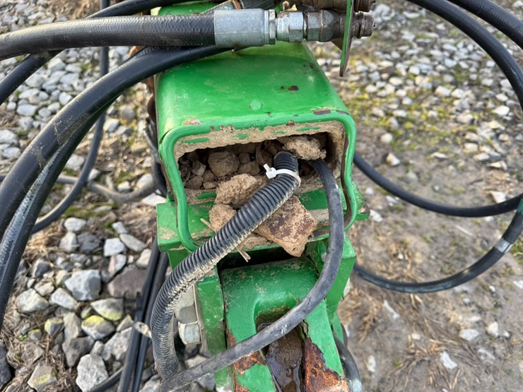 john-deere-1890-image-77