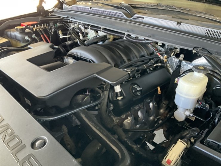 2018-chevrolet-tahoe-image-11