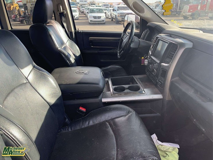 2014-dodge-1500-image-16