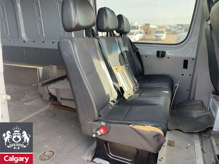 2012-mercedes-benz-sprinter-2500-image-16