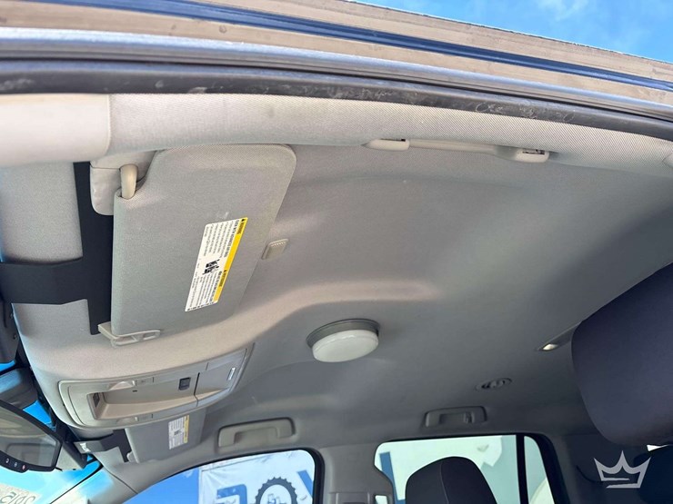 2015-chevrolet-tahoe-image-16