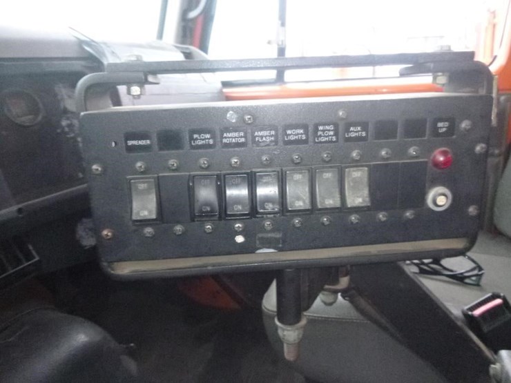 1999-international-4900-image-11