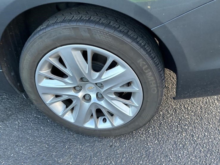 2018-chevrolet-impala-sedan-image-5