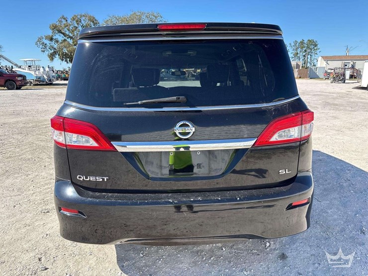 2015-nissan-quest-image-31