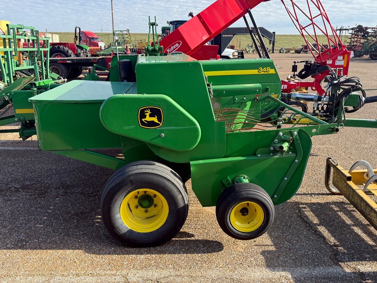 john-deere-348-image-10
