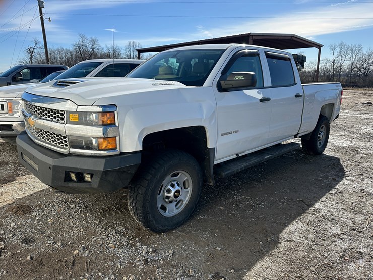 2019-chevrolet-2500-image-1