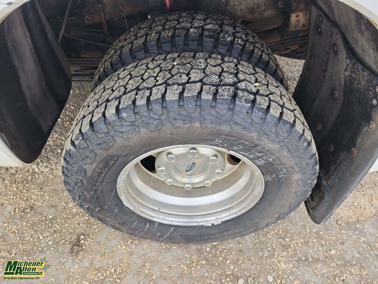 2015-ford-f350-image-13