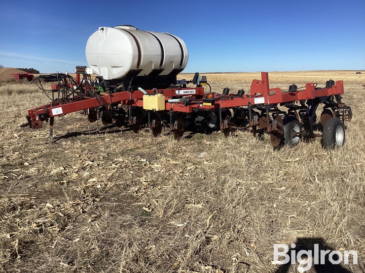 case-dmi-nt5310-nutri-till’r-liquid-fertilizer/nh3-applicator-image-1