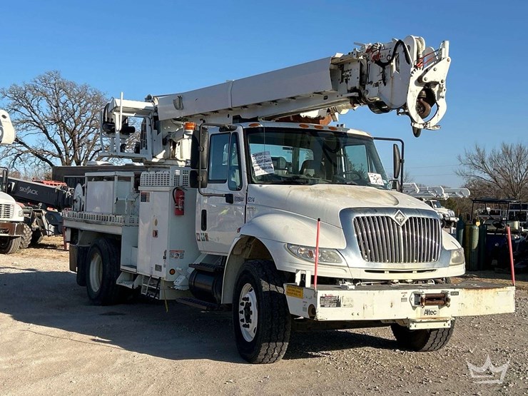 2010-international-durastar-4300-image-2