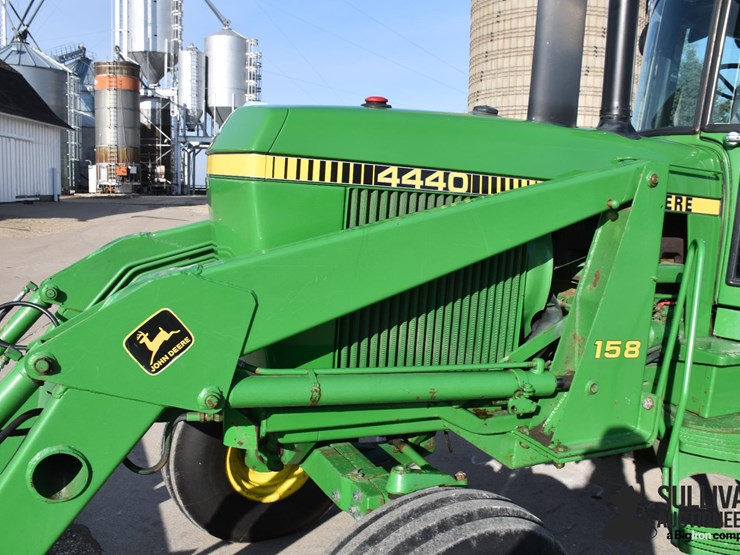 1981-john-deere-4440-image-11