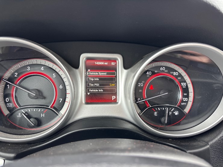 2014-dodge-journey-image-14