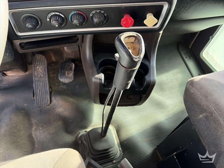 2013-kenworth-t800-image-20