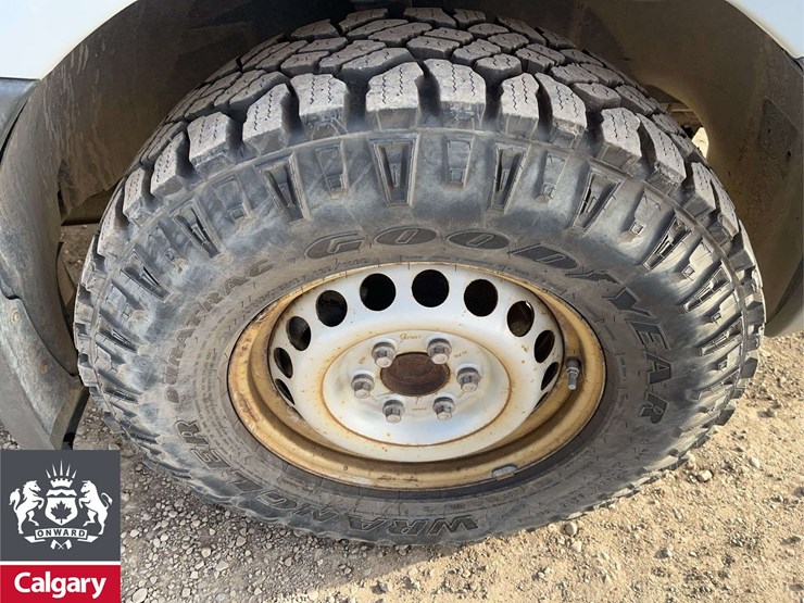 2012-mercedes-benz-sprinter-2500-image-13