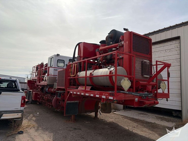 2012-peerless-ch-43-2a-t/a-frac-blender-trailer-image-1