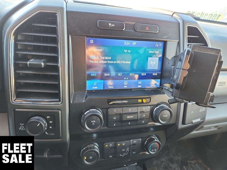 2021-ford-f350-image-23