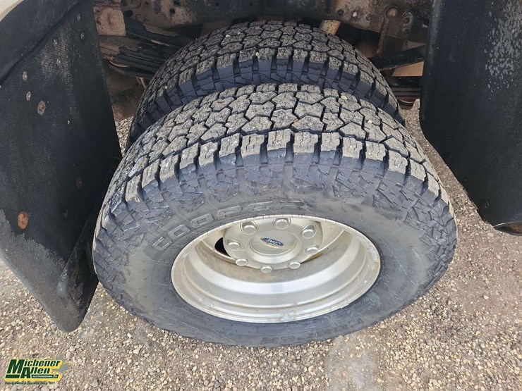 2015-ford-f350-image-12