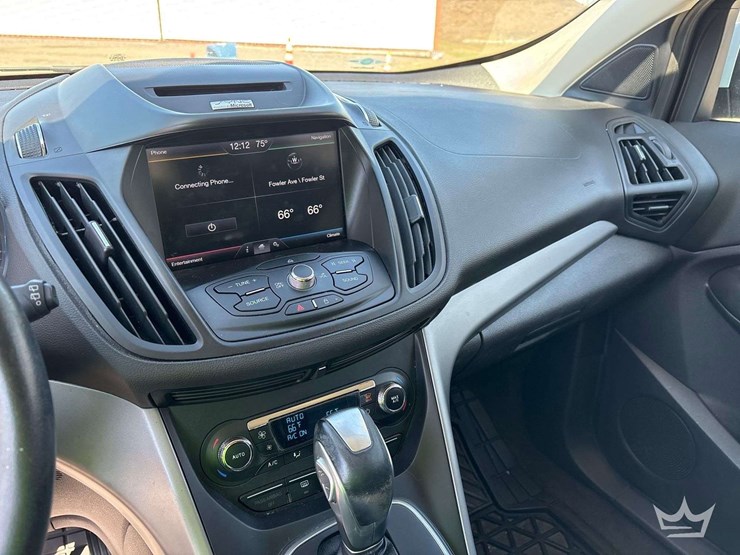 2014-ford-escape-se-image-15