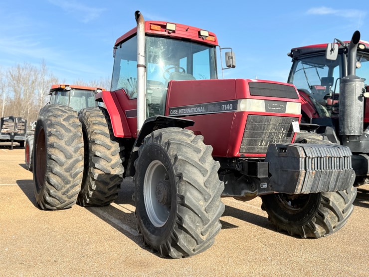case-ih-7140-image-1