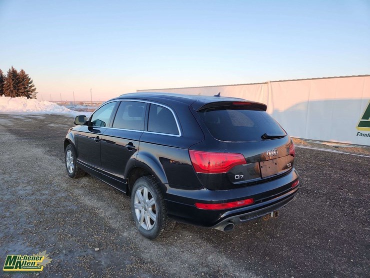 2015-audi-q7-image-3