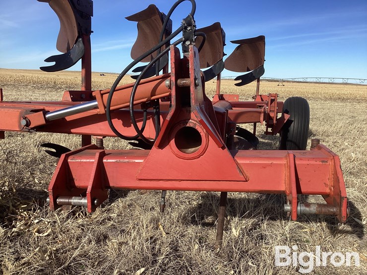 1994-case-165mbpl-moldboard-plow-image-10