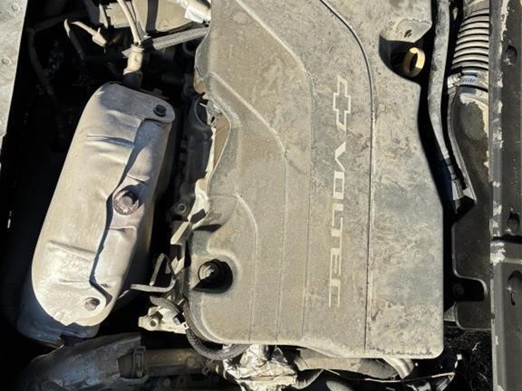 2018-chevrolet-volt-sedan-image-6