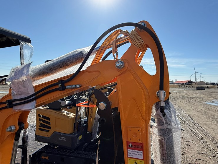 #103-•-unused-cfg-industry-mx20r-mini-excavator-mx20r2025x1000459-inv#-36804-image-11
