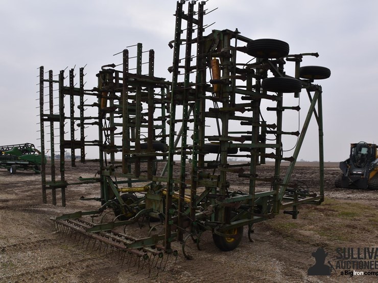 john-deere-1050-image-5