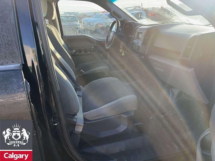 2016-ford-f150-image-18