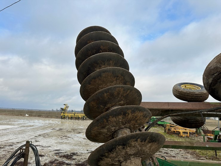 john-deere-630-image-31