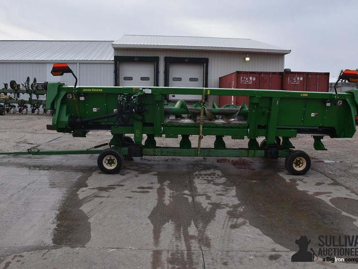 2024-john-deere-c8r-image-6