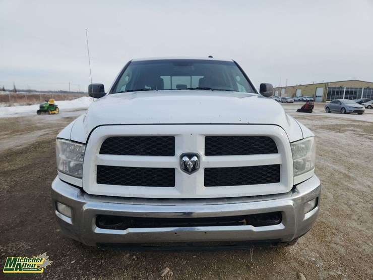 2017-dodge-2500-image-9