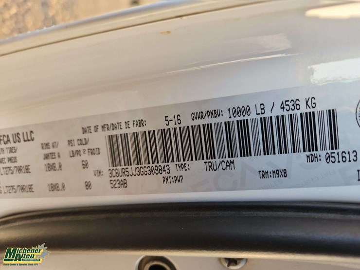 2016-dodge-2500-image-38