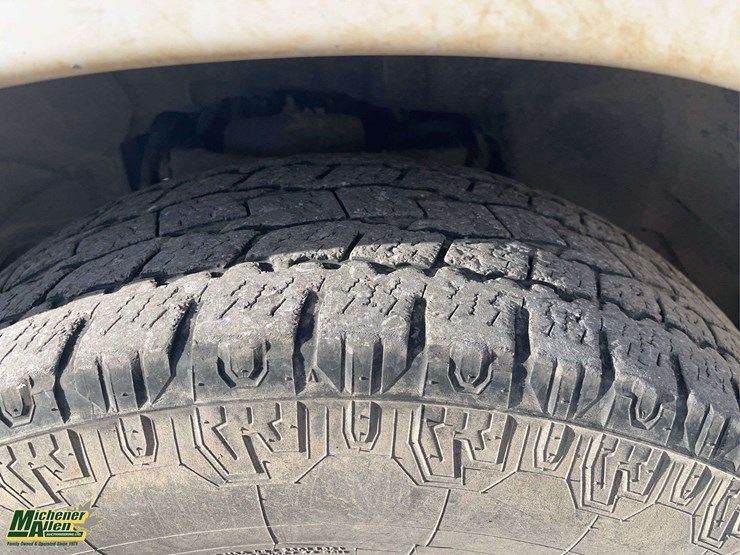 2014-dodge-1500-image-8