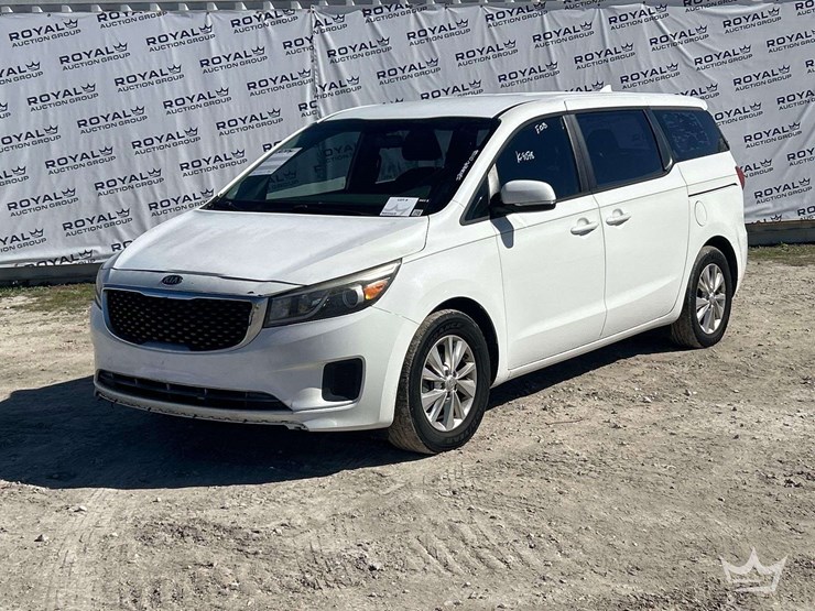 2015-kia-sedona-image-1