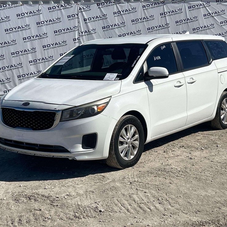 2015 KIA SEDONA