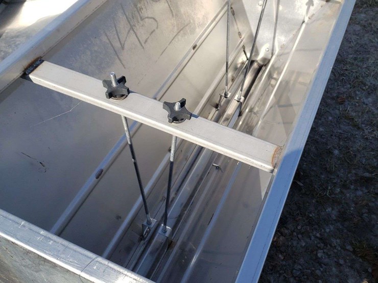 8-hole-stainless-steel-hog-feeder-with-water-pipe-image-1