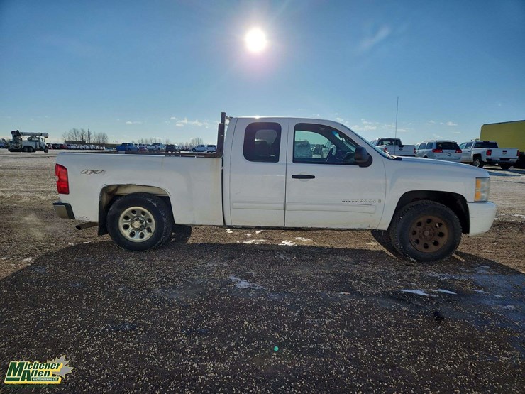 2009-chevrolet-silverado-1500-image-8