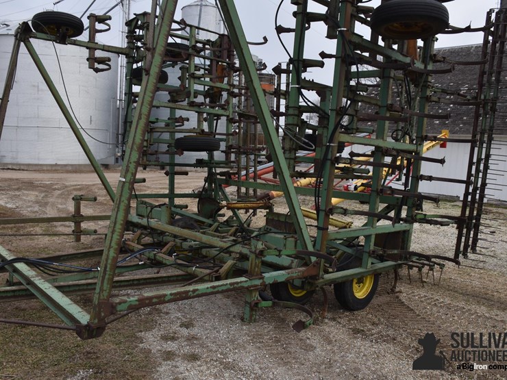 john-deere-1050-image-14