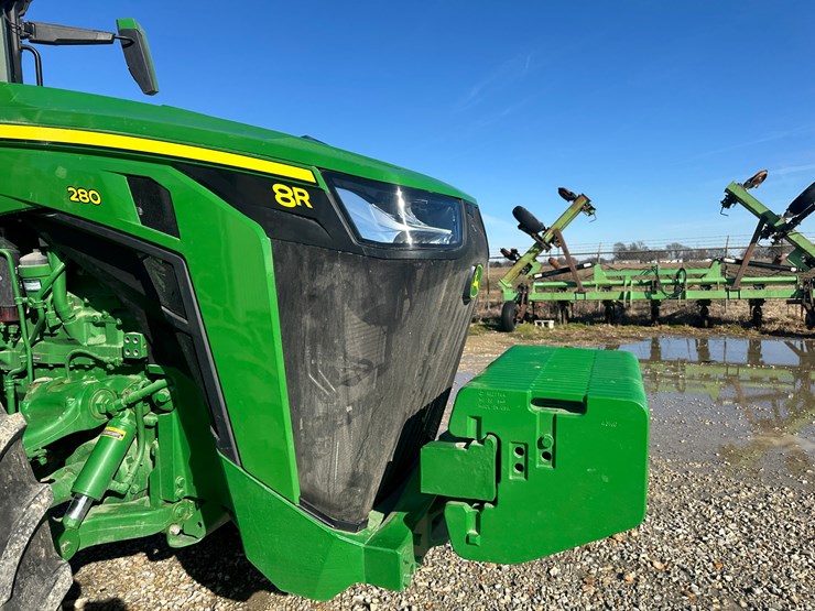 john-deere-8r-280-image-36