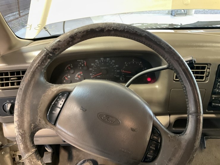 2001-ford-f250-image-19