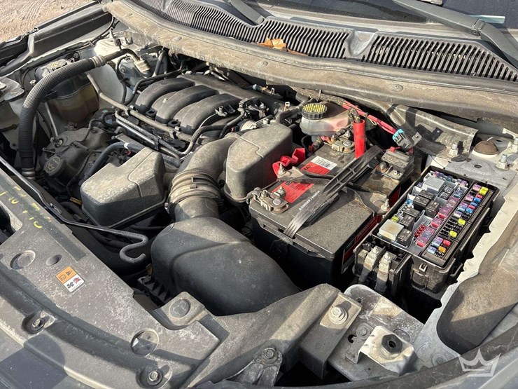 2016-ford-explorer-image-7