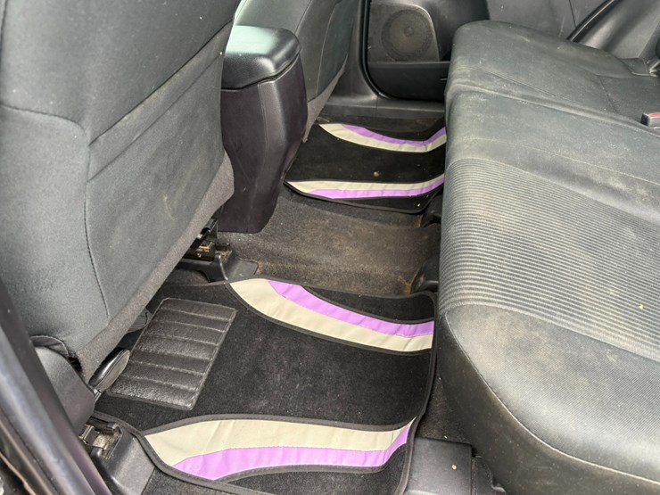 2018-toyota-rav4-image-28