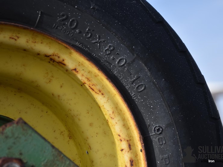 john-deere-845-image-11