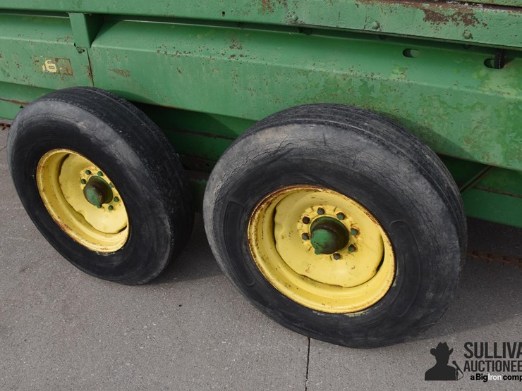 john-deere-660-image-19