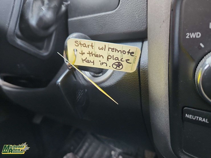 2014-dodge-1500-image-25