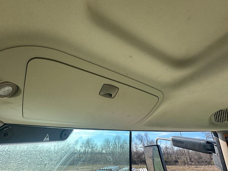 john-deere-6130r-image-44